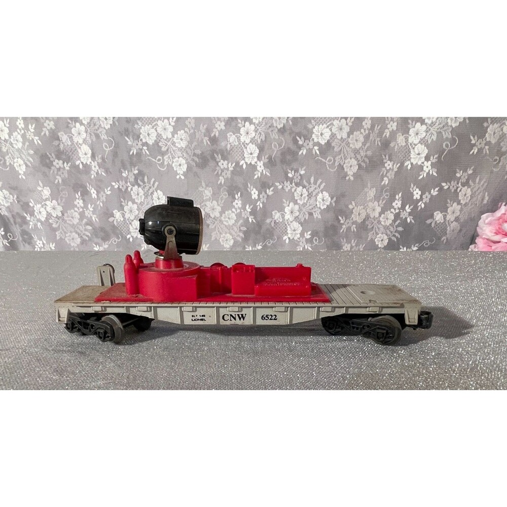Vintage Lionel No. 6522 Chicago & North Western (CNW) Operating Searchlight Car